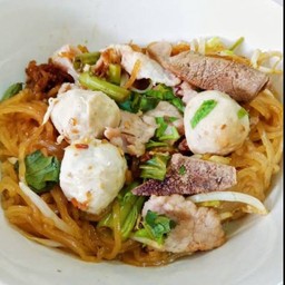 ก๋วยเตี๋ยวแห้ง