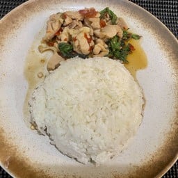 ข้าวกะเพราไก่