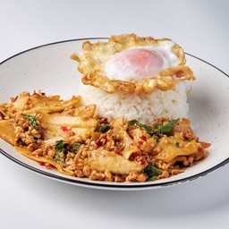 M5 กะเพรา หมูสับหน่อไม้ดอง