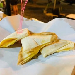 แซนวิช เนย-น้ำตาล