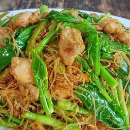 ผัดซีอิ๊วเส้นหมี่หมู