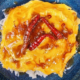 ข้าวไข่ข้นซอสมะขาม
