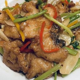 เนื้อปลาผัดคื่นช่าย