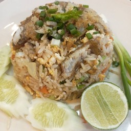 ข้าวผัด ปลาสลิด!!