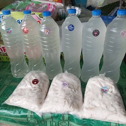 ร้านมะพร้าวน้ำหอม (คุณนิ)