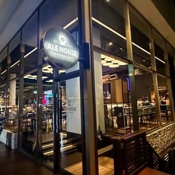 Ale House - Riverside Bar  Millennium Hilton Bangkok
