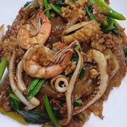 ผัดซีอิ๊วทะเล