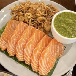 แซลมอนทรงเครื่อง+น้ำจิ้มซีฟู๊ด