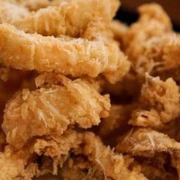 ปลาหมึกทอดกระเทียม