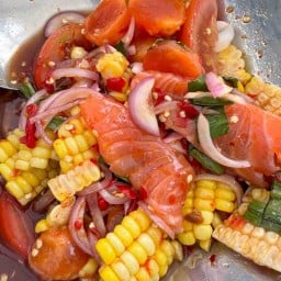 ยำอีเจ๊ อ่างทอง