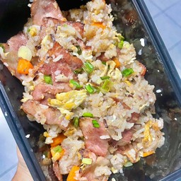 ข้าวผัดเบค่อน