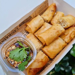 ปอเปี๊ยะไส้ไก่วุ้นเส้นทอด 5 ชิ้น