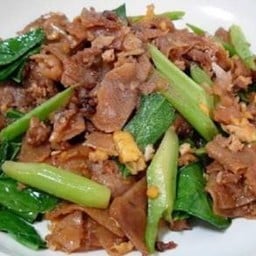 ผัดซีอิ๊ว หมู