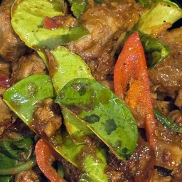 ผัดพริกแกงหมูตุ๋น(กับข้าว)