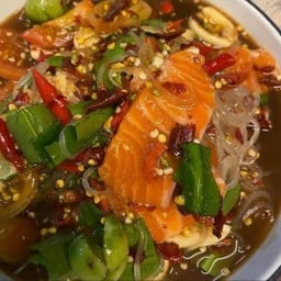 ตำเส้นเล็กแซลมอน /တန်းစေ့လေး ပါးစိုင်းမော့