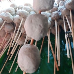ลูกชิ้นทอด & หม่าล่า หนองตุ