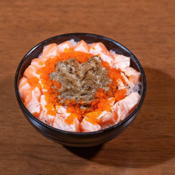 ข้าวหน้าแซลมอนมันปู