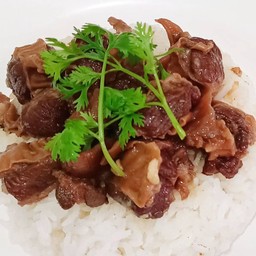 ข้าวหน้าหมูตุ๋น