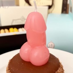 เทียนทะลึ่ง