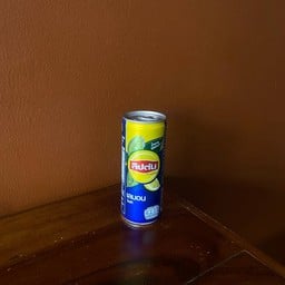 B5 Lipton ice tea can