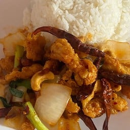 ข้าวไก่ผัดเม็ดมะม่วง