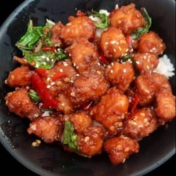 ข้าวกะเพราไก่ป๊อป