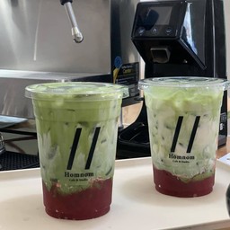 สตอร์เบอรีมัทฉะลาเต้