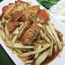 ตำสามชั้นทอด