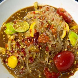 ตำเส้นเล็กน้ำปลาร้า