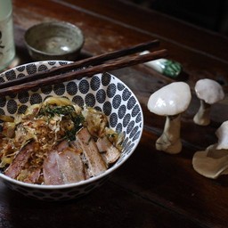 อูด้งผัดเบคอน