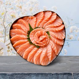 Salmon Heart Box 575g