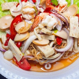 ยำมาม่ารวมมิตร