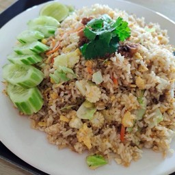 ข้าวผัดครัวคุณตุ้ม  (2-3ท่าน)