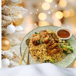 ข้าวผัดปลากะป๋อง