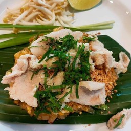 ผัดไทยหมูนุ่ม