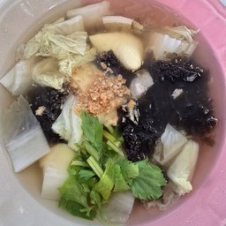 แกงจืดสาหร่ายหมูสับเต้าหู้