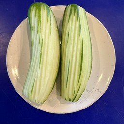 แตงกวา