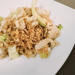 ผัดมาม่าใส่ไข่