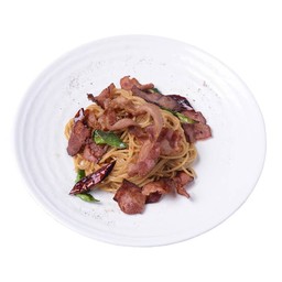 สปาเก็ตตี้ผัดพริกแห้งเบคอน - กุ้ง