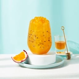 น้ำเสาวรสผสมน้ำผึ้งป่าเดือนห้า + ไข่มุกคอลลาเจน (แก้ว)