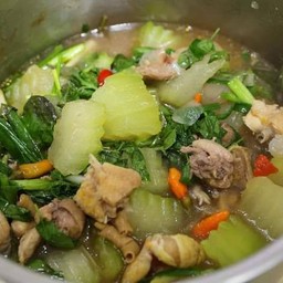 แกงไก่ใส่ฟักหอม