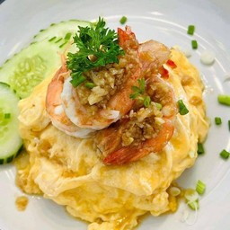 Creamy Omelet With Garlic Shrimp On Rice