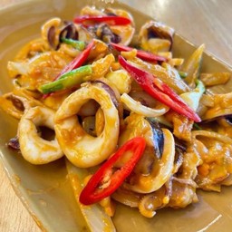 หมึกผัดไข่เค็ม