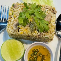 ข้าวผัดหมู