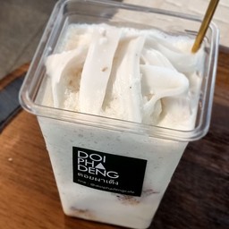 มะพร้าวปั่นนมสด