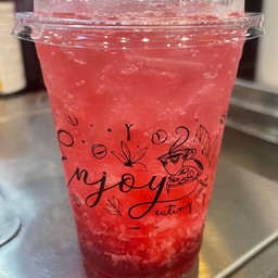 น้ำแดงโซดา