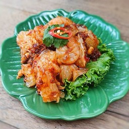 ยำส้มโอสูตรโบราณ (Shrimp Pomelo Salad)