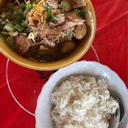 ก๋วยเตี๋ยวน้ำตก