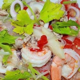 ยำวุ้นเส้นรวมมิตร (มีกุ้งกับหมู)