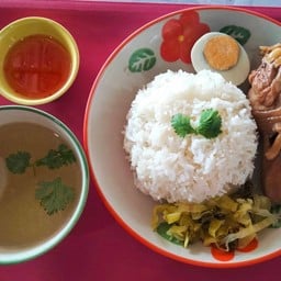 ก๋วยเตี๋ยวไก่ตุ๋น @ปาล์มแก้วรีสอร์ท